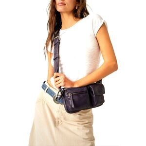 NWOT Free People Wade Sling 100% Leather Shoulder Black Crossbody Bag Purse